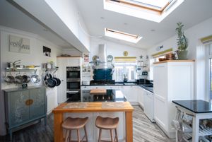 Photo 16- click for photo gallery